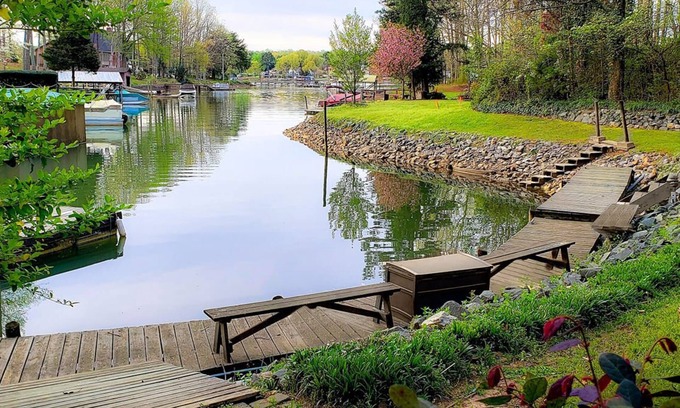 Mount Mourne House | Family-friendly lakefront retreat. 8 Kayaks, porch swings, grill, private dock.