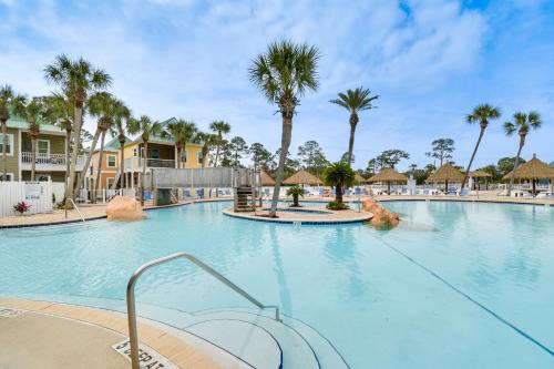 Ono Island House | Family-Friendly Pensacola Home Less Than 1 Mi to Beach!