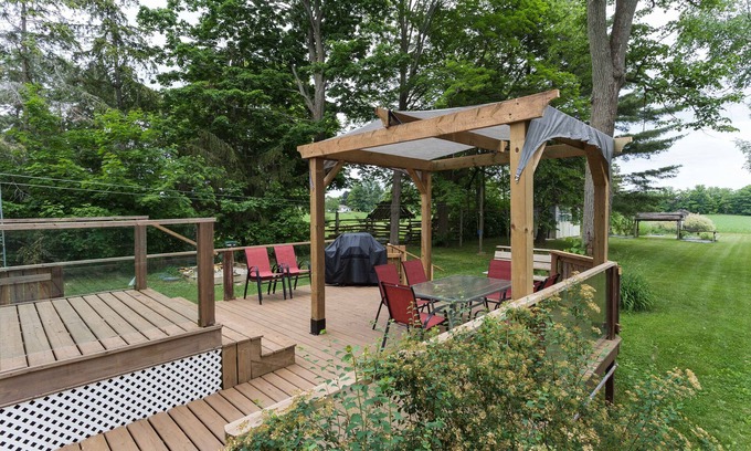 Picton House | Family Friendly Sandbanks Retreat