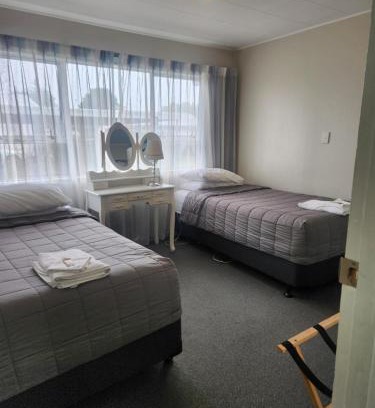 Twyford Apartment | Family friendly unit