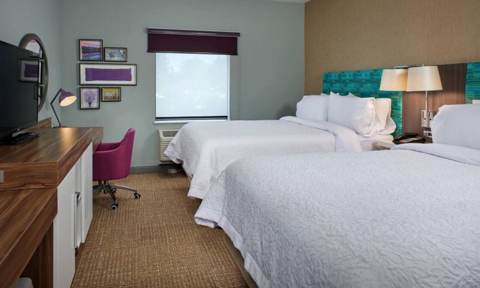 Tigard House | Family & Friends Getaway! 2 Convenient Units, Indoor Pool, Free Breakfast