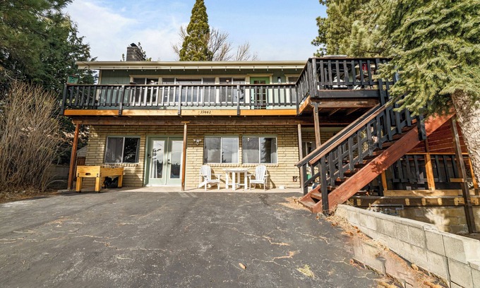 Fawnskin House | Family Fun Cabin - 5 Bedroom, Game Room, Hot Tub and Lake Views!