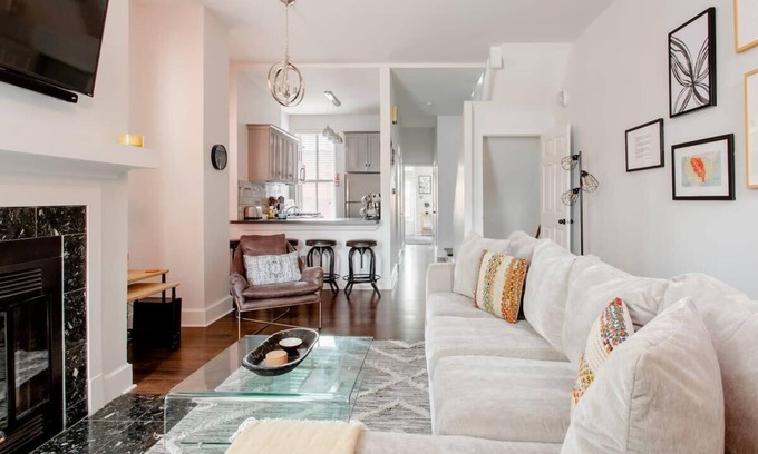 Lafayette Square House | Family Fun in Lafayette Square/ABODEbucks