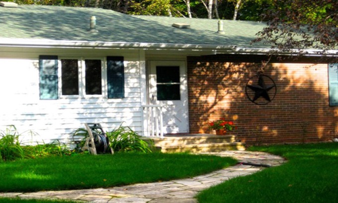Ephraim Cottage | Family getaway by the beach in beautiful Ephraim