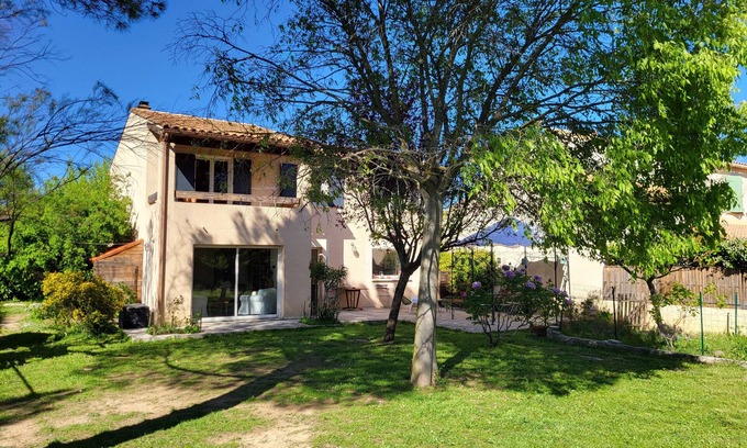 Venelles House | Family home, 10 minutes from Aix-en-Provence, with swimming area