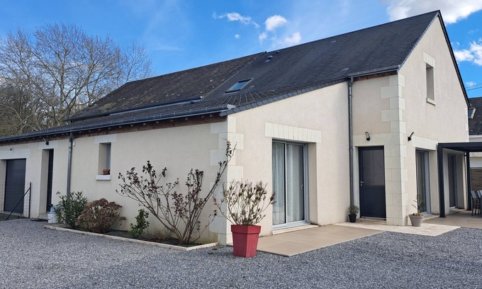 Azay-le-Rideau House | Family home Azay-le-Rideau 8 p garden/parking