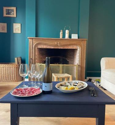 Lanton House | Family Home between Sea and Forest