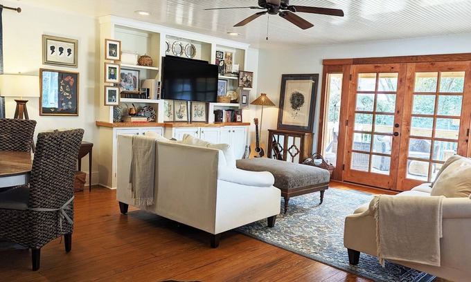 Opelika House | Family home blocks from Downtown Opelika & less than 10 miles from Auburn campus