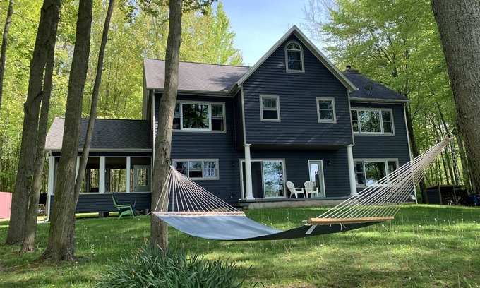 Gobles House | Family Home on a Private Lake Hot Tub: Oct-April! 2 ski resorts 15 minutes away!