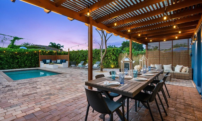 Coral Heights House | Family Home w/Htd POOL great location! - AQUA.life