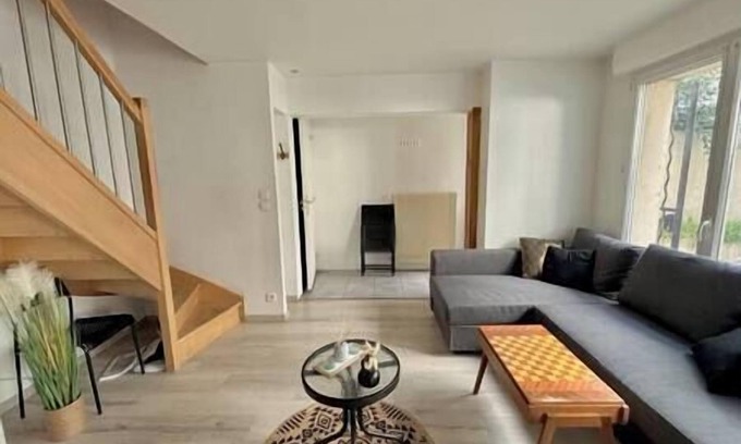 Clermont-Ferrand House | Family home with exterior