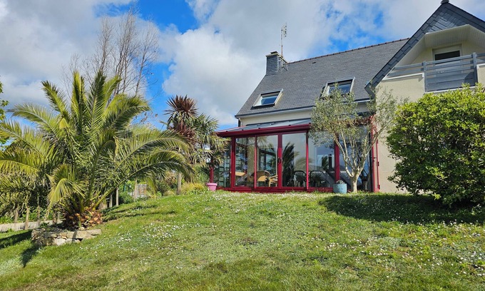 Crozon House | Family House close to the GR34 and beaches