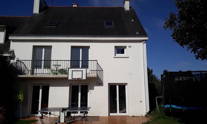 Ploemeur House | Family house near the village and on the road to the beaches