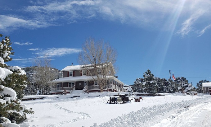Williams House | Family Memories Made Here.Amazing Views, Comfy Beds, Cozy Decor, Secluded!