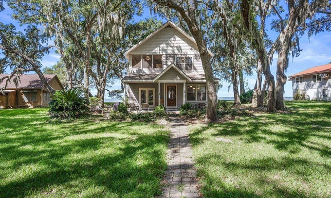 Saint Helena Island House | Family Paradise on Lands End - Private Dock
