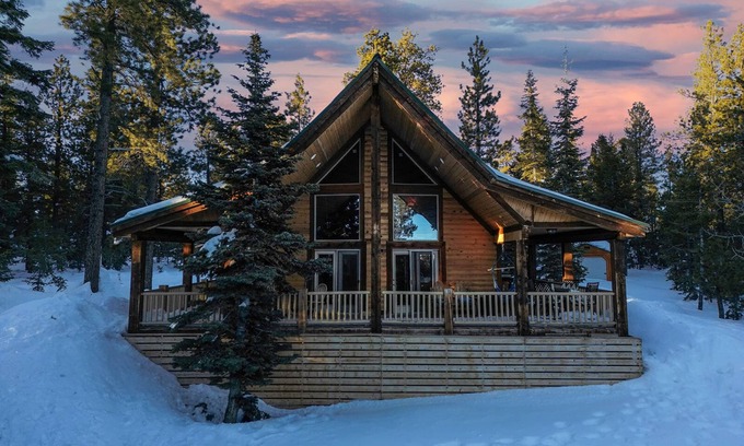 Meadow View Heights Cabin | Family & Pet friendly Chalet in Duck Creek Village, by BrianHead/Zion/Bryce Can