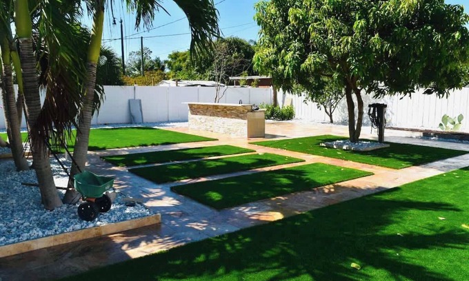 Pompano Beach House | Family-Ready 3 BDR Retreat Close to Beach Fun.