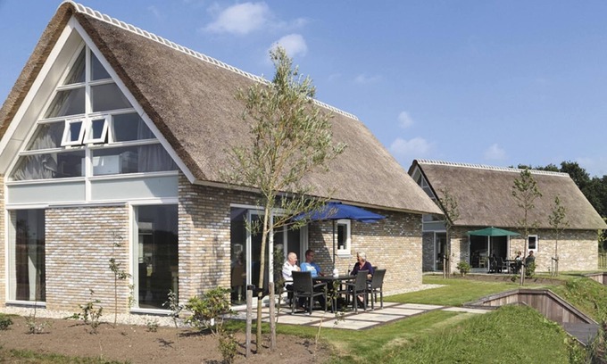 Tynaarlo House | Family Retreat with Garden