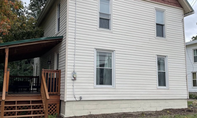 Ripley House | Family sized house close to wineries, ski resorts, and plenty of great fishing!