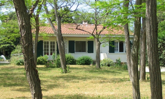 La Bree-les-Bains House | Family stay by the beach with beautiful garden- La Brée les bains, Oléron island