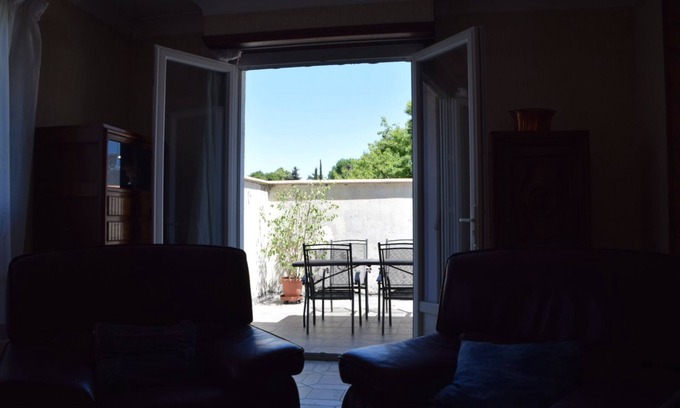 Jurancon House | Family townhouse with small garden and terrace