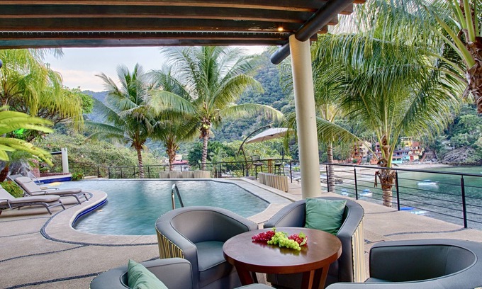 Boca de Tomatlan Apartment | Family vacation home, 10 miles from downtown Pv romantic zone, ocean frontage