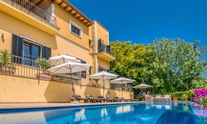 Urbanitzacio Gotmar Villa | Family villa with private pool