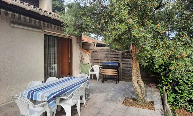 Seignosse House | Family Villa with Terrace, Near Beach and Shops in Seignosse