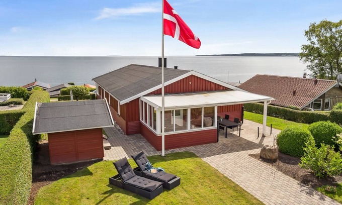 Hvidbjerg Strand House | "Fani" - 150m from the sea by Interhome