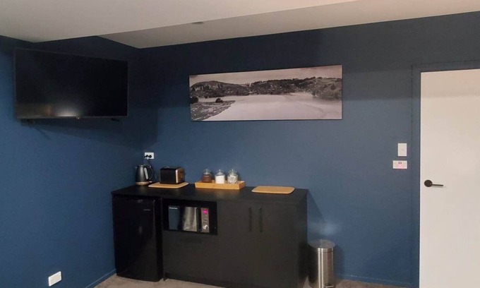 Dunedin Apartment | Fantail Hide on Larnach Rd