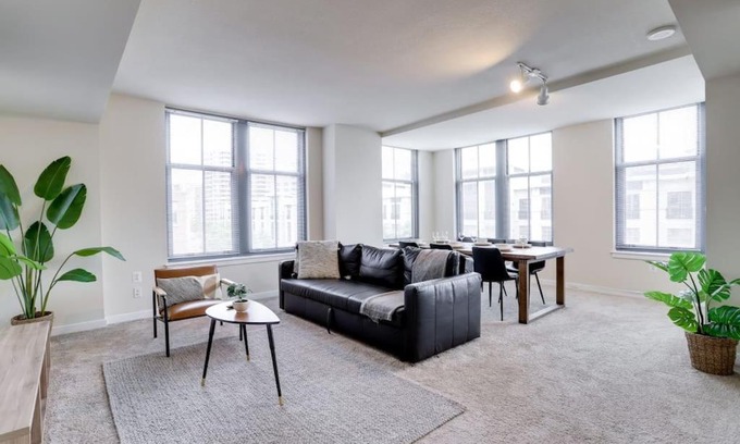 Aurora Highlands Apartment | Fantastic 2 BR Condo At Pentagon City