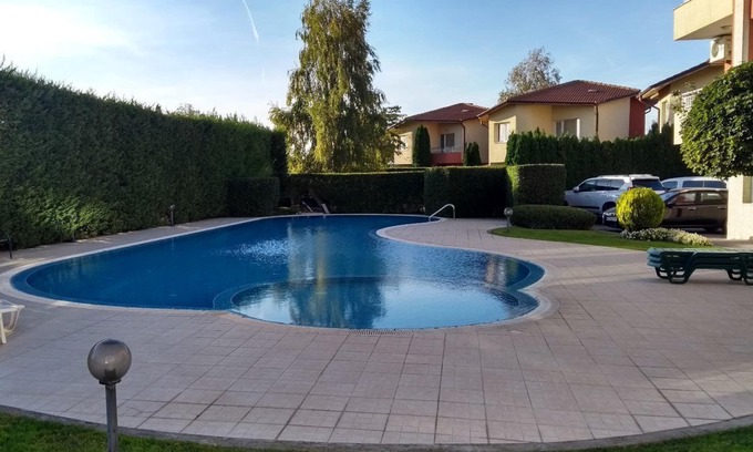 Hadamar Apartment | Fantastic 2-room apartment Varna Bulgaria with direct access to the garden/pool