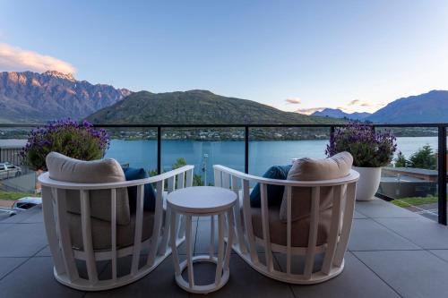Frankton House | Fantastic 4 BDR home, AC, WIFI, Coffee Machine