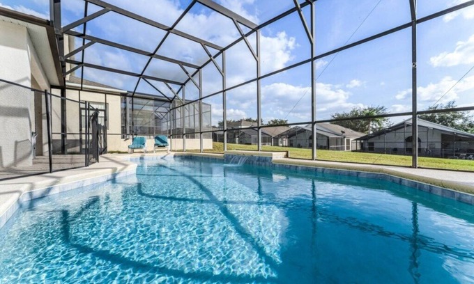 Highgate Park House | Fantastic 4 Bedroom In Gated Community with Private Pool and Games Room Minutes to Disney