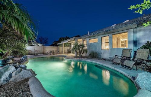 Coldwater Springs House | Fantastic 5 Bedroom Home On Golf Free Heated Pool