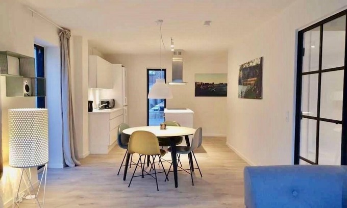 Øgadekvarteret Apartment | Fantastic apartment w/french balcony - 163
