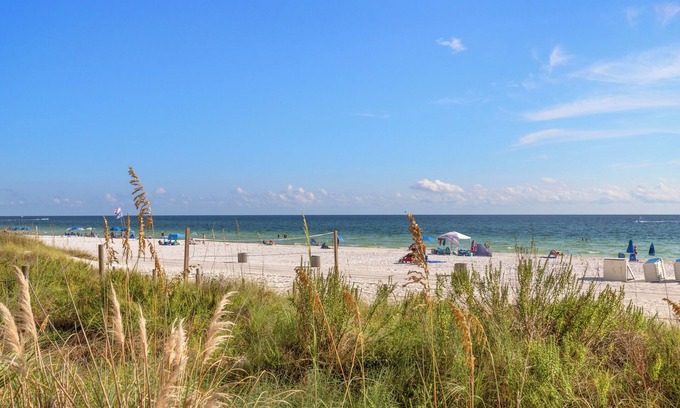 Kiska Beach House | Fantastic Location with GULF VIEWS, Steps to the Beach and Sleeps 14!
