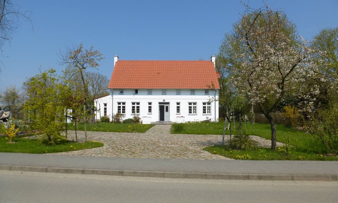 Kalkhorst House | Fantastic luxury house near the beach in a large beautiful garden