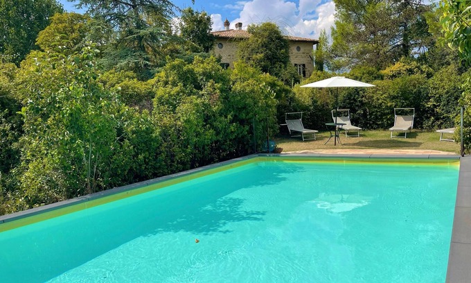 San Brizio Villa | fantastic views around villa with aircon - pool, grounds, pool house - 12 guests