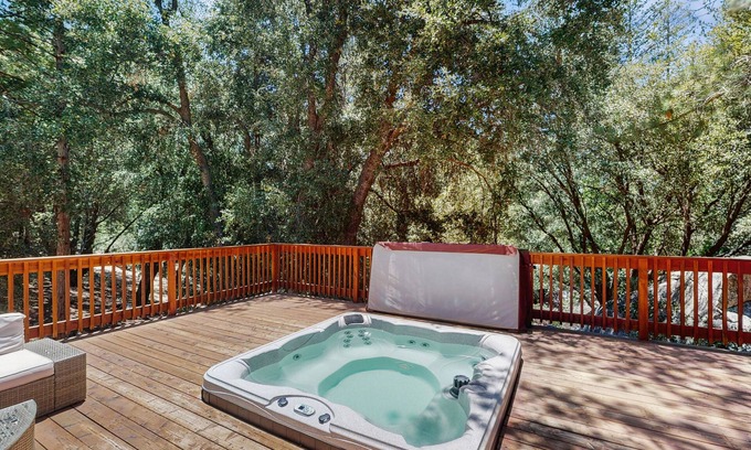 Idyllwild Cabin | Fantastic wooded escape with private hot tub, WiFi & deck
