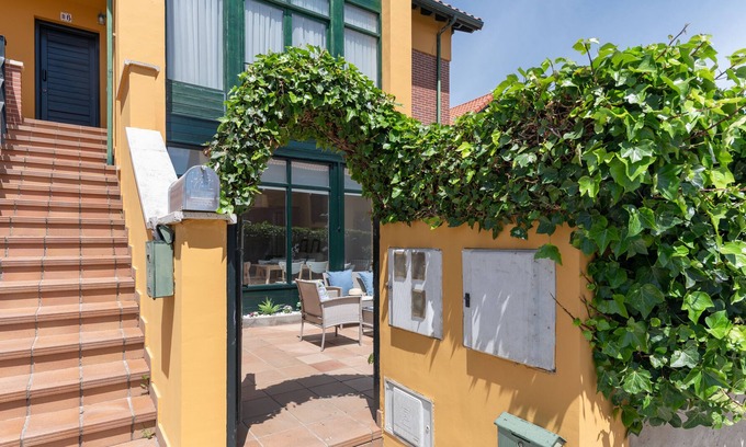 San Vicente de la Barquera House | FARO 6A: BEAUTIFUL APARTMENT WITH TERRACE AND PRIVATE GARDEN