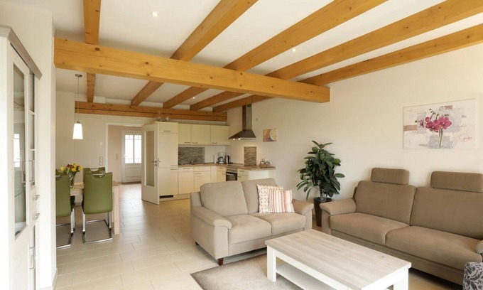 Bohlendorf House | Far-reaching views - Ideal for four - Spacious and with terrace (favorite apartment 3)