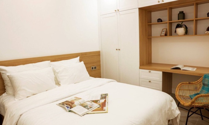 Tan Binh Apartment | Faraway Home 2 - 5 minutes to Tan Son Nhat Airport, 2 Bedroom, Swim Pool & View