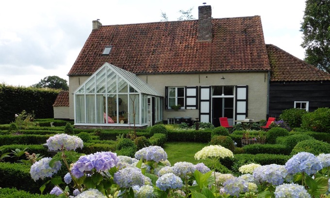 Varsenare House | Farm under the old oak
