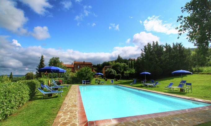 Castiglione d'Orcia Other | Farmhouse in Tuscany with Pool and Barbecue