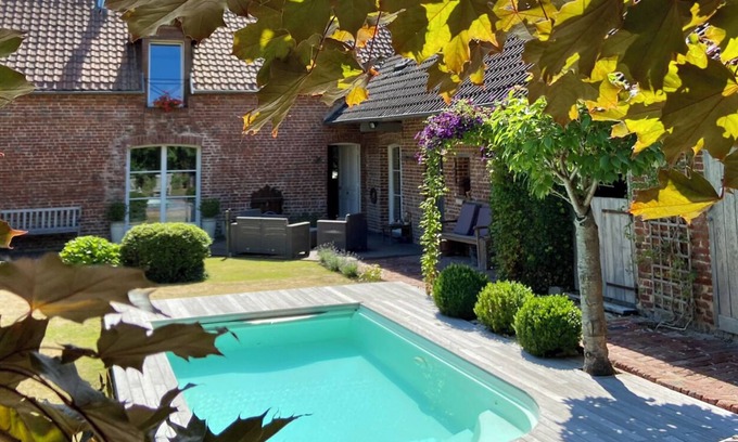 Vaudricourt Other | Farmhouse in residential village with private pool