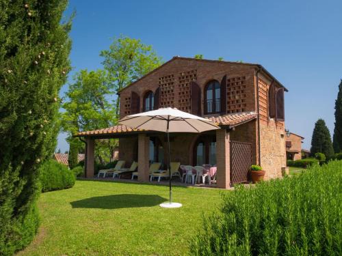 Montaione Apartment | Farmhouse in Tuscany with Pool & Scenic Views