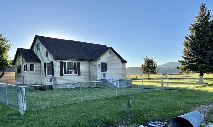 Freedom House | Farmhouse Retreat