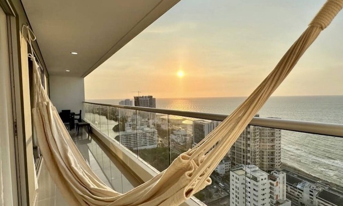 Centro Apartment | Fascinating Ocean View Apt - 26th Floor