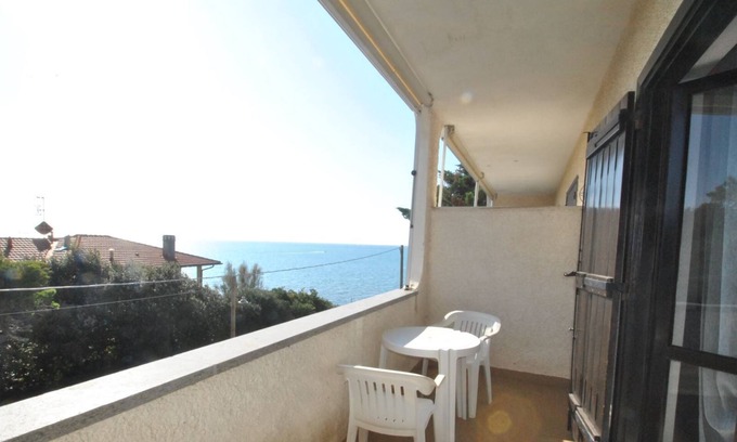 Castiglioncello Apartment | Fattoria nel Parco - F32 - Mono p. 1° vista mare A1